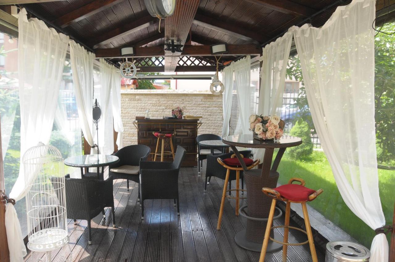 Pensiunea Casa Simoni Ploiesti Bagian luar foto