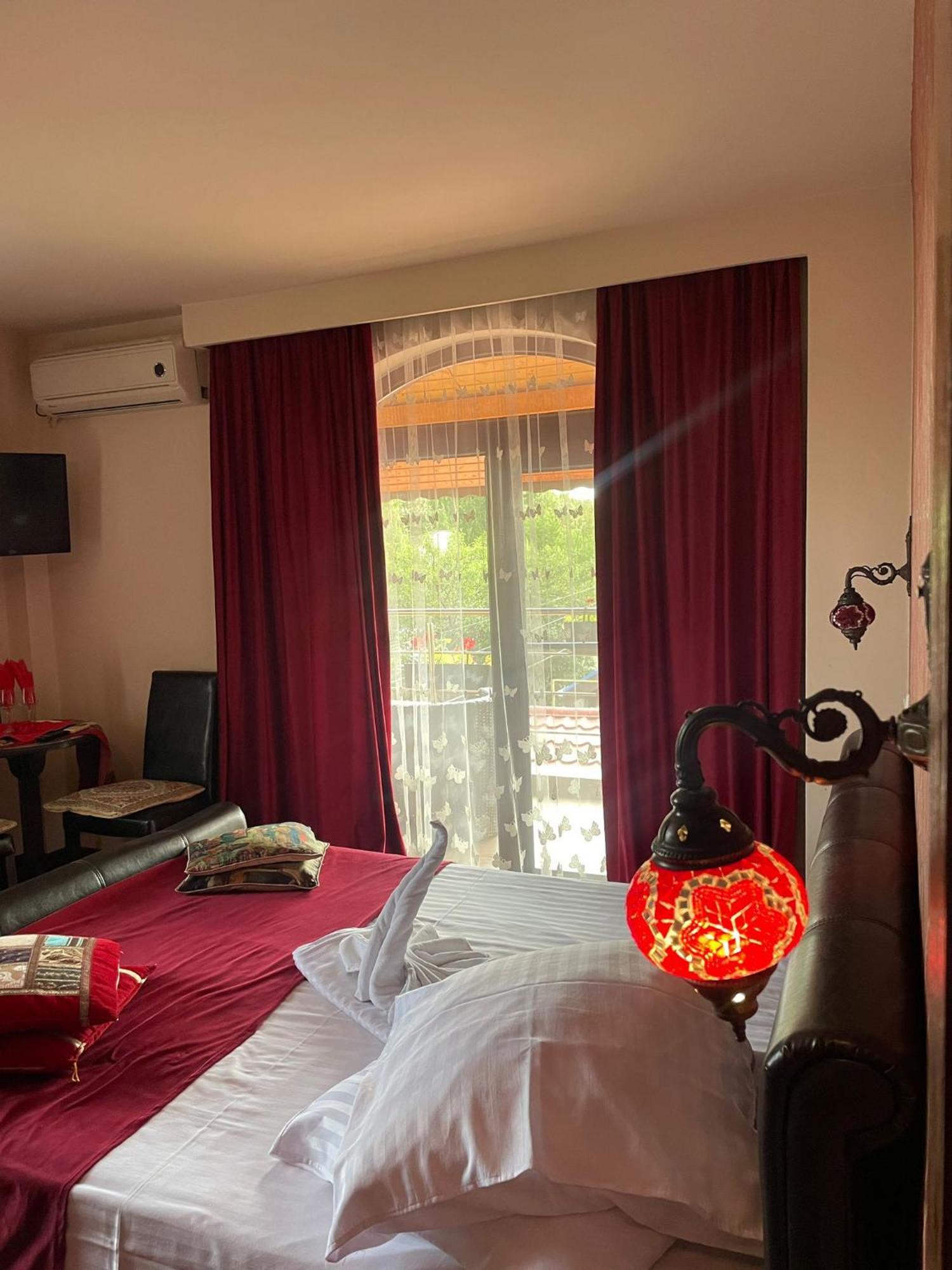 Pensiunea Casa Simoni Ploiesti Bagian luar foto